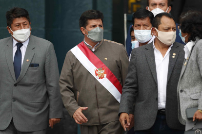 Lima. Pedro Castillo, cuando aún portaba la banda presidencial.