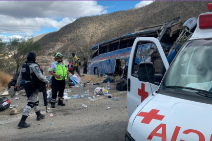 Trabajos. Los equipos de búsqueda recopilan información.