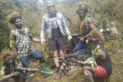 Los rebeldes separatistas de este grupo y el piloto neozelandés Philip Mark Mehrtens, secuestrado el pasado 7 de febrero.