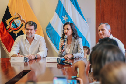 Dato. La prefecta electa del Guayas, Marcela Aguiñaga, pidió a los ciudadanos en redes sociales mencionar las obras que necesitan ser atendidas.