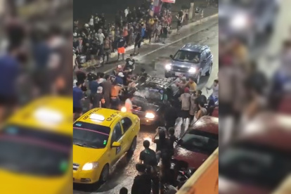 En el malecón de Salinas se registraron incidentes, durante el feriado.