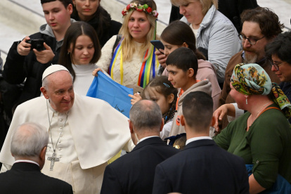 El papa Francisco durante la audiencia general de este miércoles 22 de febrero en Ciudad del Vaticano.