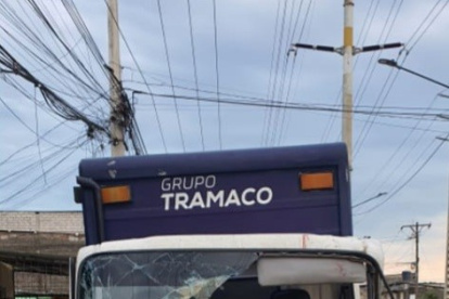 Guayaquil. Así quedó el vehículo tras el choque la tarde del miércoles.