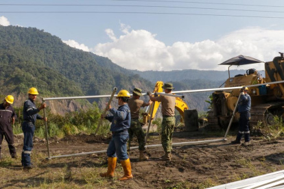 Petroecuador informó que continua con los trabajos para reactivar a los oleoducto.
