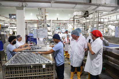 La comisión visitó puertos e industrias locales, para corroborar los controles en la trazabilidad.