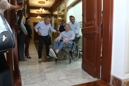 Reunión. El presidente de la República, Guillermo Lasso, cumplió agenda en la Gobernación del Guayas, en Guayaquil.