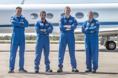 Tripulación. Los cuatro astronautas listos para iniciar la misión espacial.