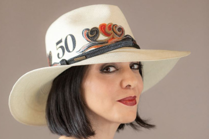 Apasionada por el arte y la belleza, está segura que la clave del éxito está en la gratitud.