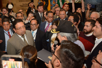 Reforma. En diciembre, el presidente fue a la Asamblea a entregar el proyecto de reforma constitucional.