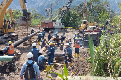 Napo. Se buscan vías alternas a la ruta afectada tras colapso de puente.
