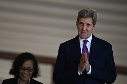 ohn Kerry, enviado especial del Presidente de los Estados Unidos de América para el Clima, llega para una reunión con la ministra de Medio Ambiente de Brasil, Marina Silva,