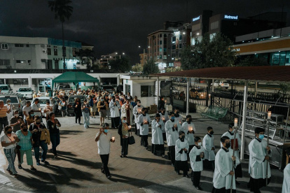 Un grupo de fieles se acercan hasta la sede del santuario Nuestra Señora de la Alborada.