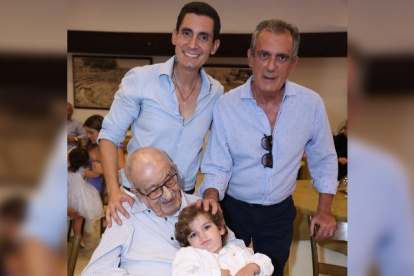 Cuatro generaciones, Alfonso Barek Orti, Alfonso Barek Barek, Alfonso Barek Adum y 
Alfonso Barek Saab.