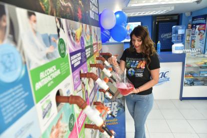 Maquinas dispensadoras de productos y luego se pesan a la hora de pagar.