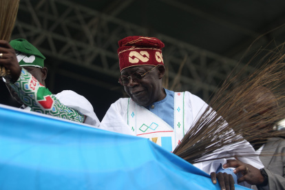Imagen de archivo de Bola Ahmed Tinubu, candidato del gobernante Congreso de Todos los Progresistas (APC), ganador de la elecciones presidenciales nigerianas.