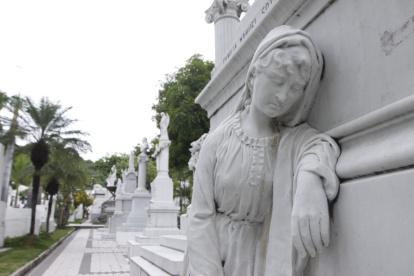 Historia. El Cementerio General acoge una serie de obras artísticas.