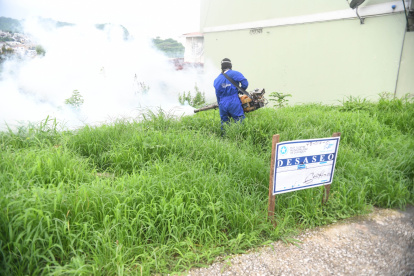 Efecto. En los solares se colocaron los sellos de clausura.