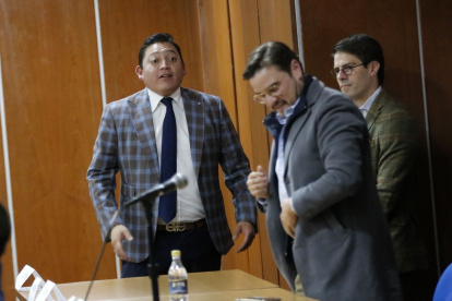 Defensa. El abogado David Meza (izquierda) defiende al expresidente y exvicepresidente Lenín Moreno.