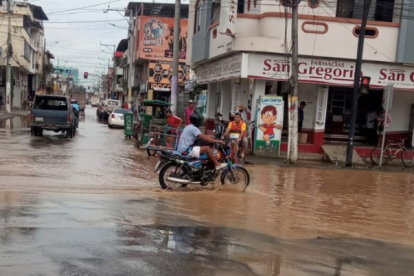 Una tercera víctima dejó la creciente de los ríos en Chone. Asimismo, las pérdidas agrícolas superan los 3 millones de dólares.