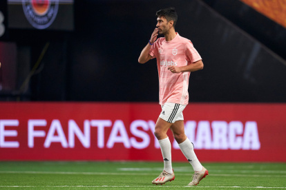 Alberto Bueno, delantero del club 1K, es el goleador de la Kings League, con 11 anotaciones.