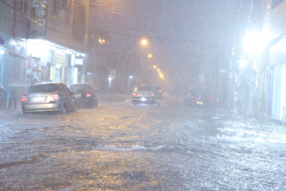 Las lluvias llenaron las calles de la ciudad.