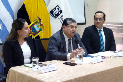 El superintendente de Compañías indicó que sus reuniones han sido en la Casa Legislativa de la Asamblea.