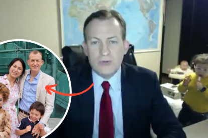 El divertido momento en que un experto en Corea es interrumpido por sus hijos en TV.