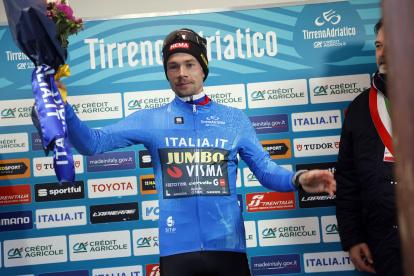 El esloveno Primoz Roglic es el nuevo dueño de la maglia azzura.