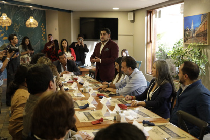 Saludo. A finales de febrero, Muñoz llamó a los concejales electos a una reunión para darles un saludo protocolar y hablar de temas de la ciudad.