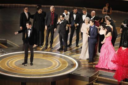 El elenco de "Everything Everywhere All at Once" .