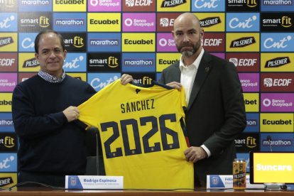 Presentación del nuevo técnico de la Selección de Ecuador, Félix Sánchez.