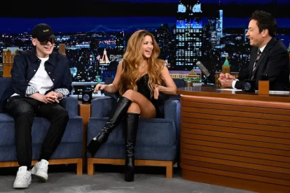 La cantante colombiana Shakira y el productor musical Bizarrap fueron los invitados de lujo al ciclo The Tonight Show (NBC), conducido por el presentador estadounidense, Jimmy Fallon.