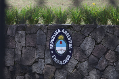 Según el canciller Holguín, la embajada argentina ha sido contradictoria en sus declaraciones sobre Duarte.