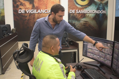 Labor. Los policías colaboran directamente con el monitoreo de cámaras.