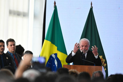 El Presidente de Brasil, Luiz Inácio Lula da Silva, participa de la ceremonia de lanzamiento del programa nacional de seguridad pública PRONASCI II, hoy en el Palácio del Planalto en Brasília (Brasil).