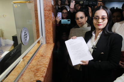 Los bloques de Unes, PSC, y las facciones de Pachakutik y la Izquierda Democrática consiguieron 58 firmas de apoyo.