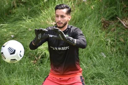 264 partidos ha atajado Piedra en toda su carrera. Tiene 30 años y ha jugado en tres clubes: Independiente, Manta y Cuenca.