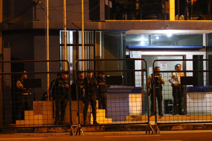 Junior Roldán estaba en un billar cuando ocurrió el atentado, en el cantón El Triunfo.