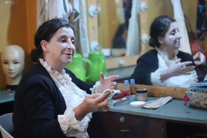 Juana Guarderas presenta su obra Las Mariscalas en el patio de Comedias.