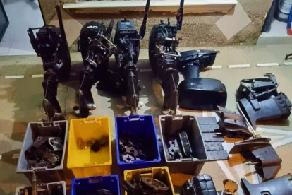 Parte de las evidencias halladas en el inmueble la noche del 16 de marzo.