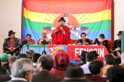 El presidente de la Conaie, Leonidas Iza, encabezó el encuentro en la Casa de la Cultura en Quito.