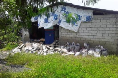 Puná. Una de las casas afectadas por el sismo.