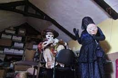 Obra. Los actores interpretan las tradiciones de la época colonial.