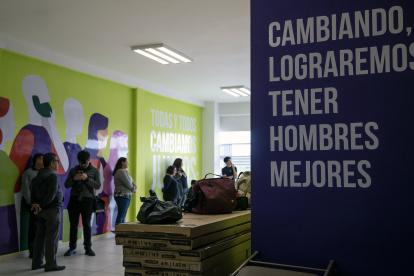 MEX046. APODACA (MEXICO) 17/03/2023. Fotografía del interior del Centro de Masculinidades Positivas, el 17 de marzo de 2023, en el municipio de Apodaca, en el norteño estado de Nuevo León (México). Para romper las cadenas del machismo que es el detonante de la violencia de género, el municipio de Apodaca, Nuevo León, al norte de México, puso en operaciones el Centro de Masculinidades Positivas, que es el primero de este tipo que existe en el país. EFE/ Miguel Sierra