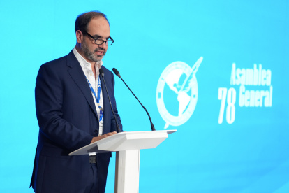 Fotografía de archivo en la que se registró al presidente de la Sociedad Interamericana de Prensa (SIP), Michael Greenspon, en Madrid (España). EFE/Borja Sánchez