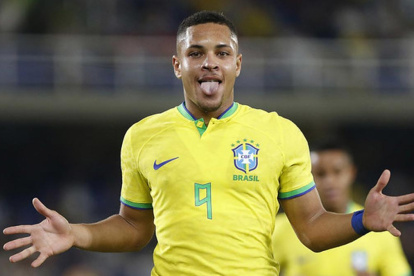 Con 18 años, Vitor Roque es una de las nuevas joyas de Brasil.