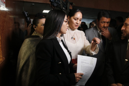 Viviana Veloz y Mireya Pazmiño son dos de los cuatro propuestos como interpelantes del presidente Lasso.