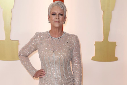 La actriz luce regia a sus 64 años