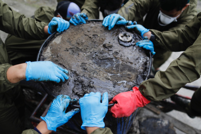 El carguero se hundió a finales de febrero frente a la costa occidental del archipiélago