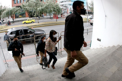 Protección. Cerca de cuatro años han permanecido en la Fiscalía los uniformados asignados a la fiscal.